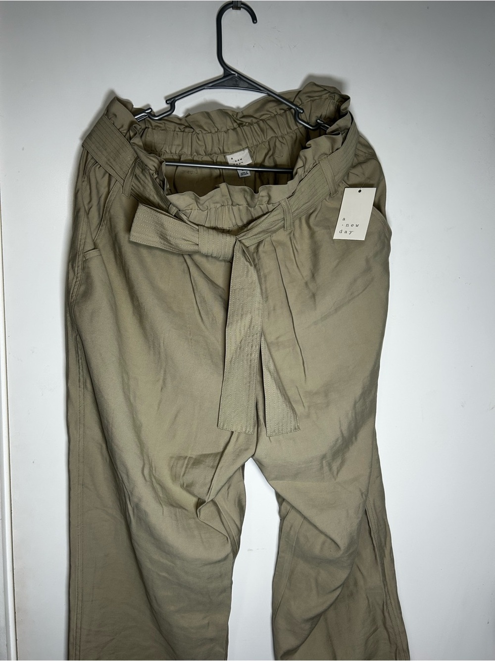 Relaxed Paperbag Waist Pants